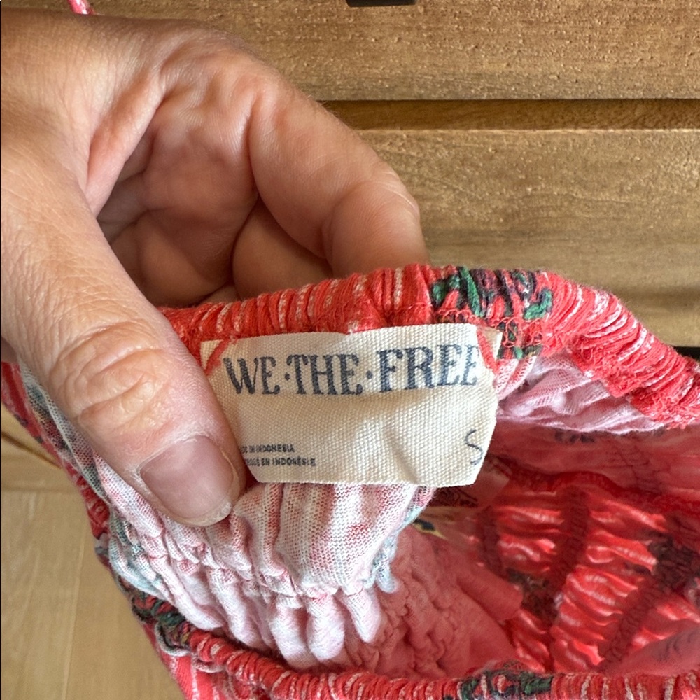 We The Free Res Floral Smocked Camisole - Picture 4 of 5